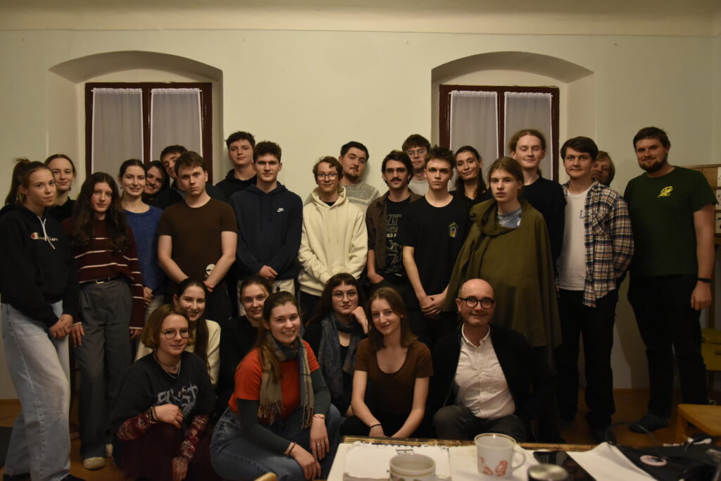 Fotogalerie: Vánočková mládež v Lozicích